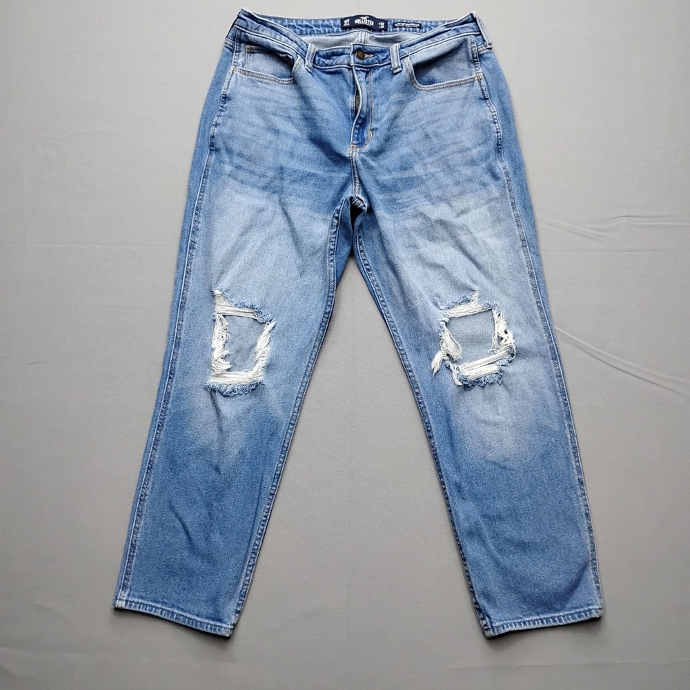 Hollister Ultra High-Rise Mom Jeans Medium Wash Distressed Blue Denim Size 15